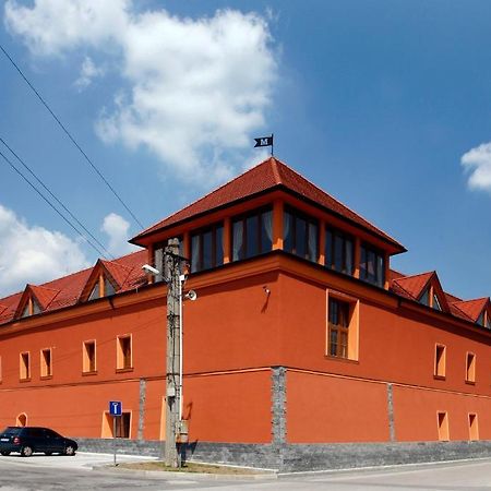Hotel Majolika Modra Εξωτερικό φωτογραφία