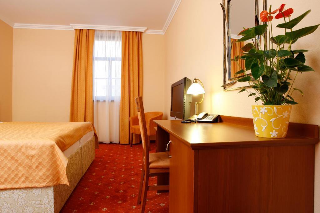 Hotel Majolika Modra Δωμάτιο φωτογραφία