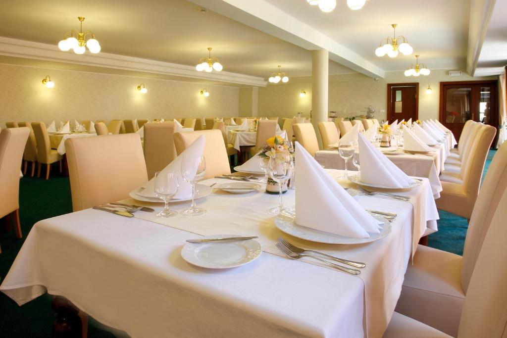 Hotel Majolika Modra Εξωτερικό φωτογραφία