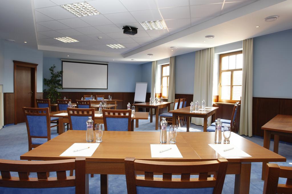 Hotel Majolika Modra Εξωτερικό φωτογραφία