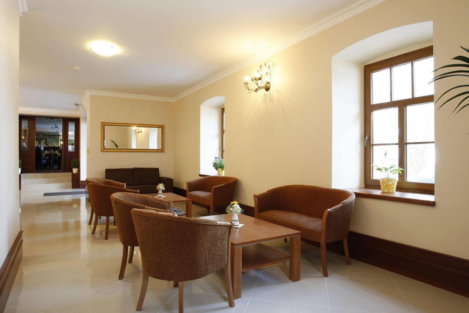 Hotel Majolika Modra Εξωτερικό φωτογραφία