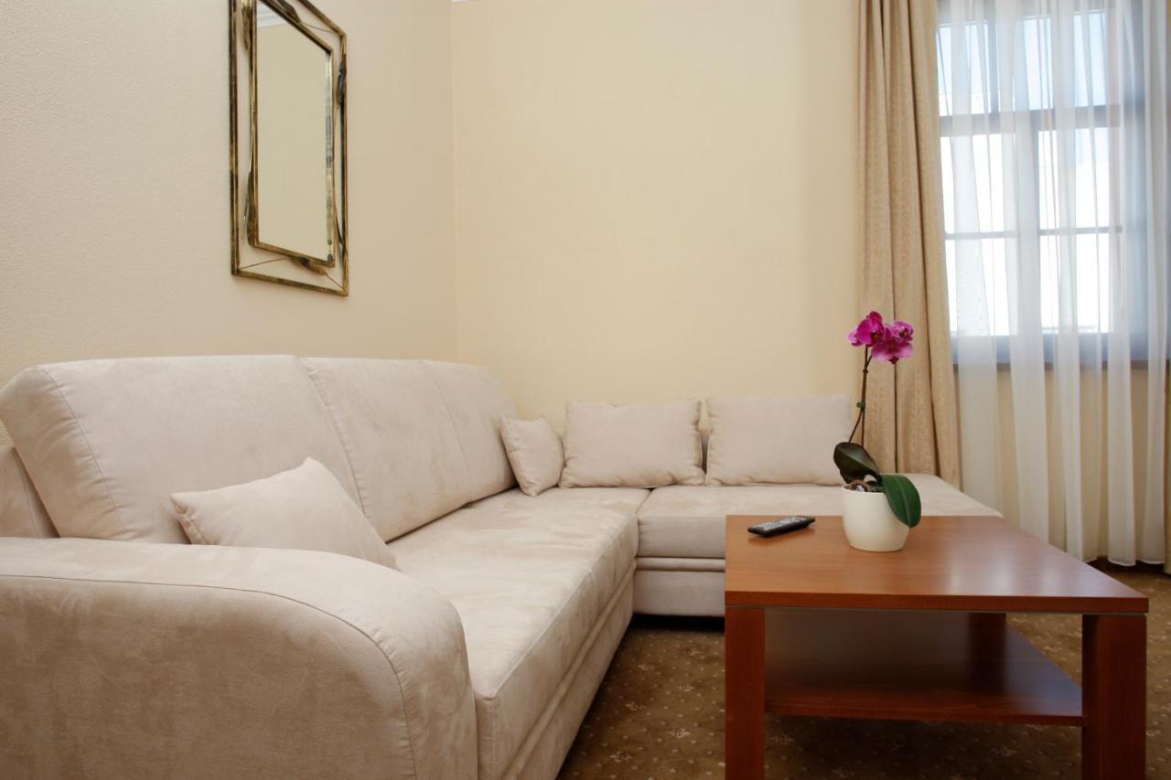 Hotel Majolika Modra Εξωτερικό φωτογραφία